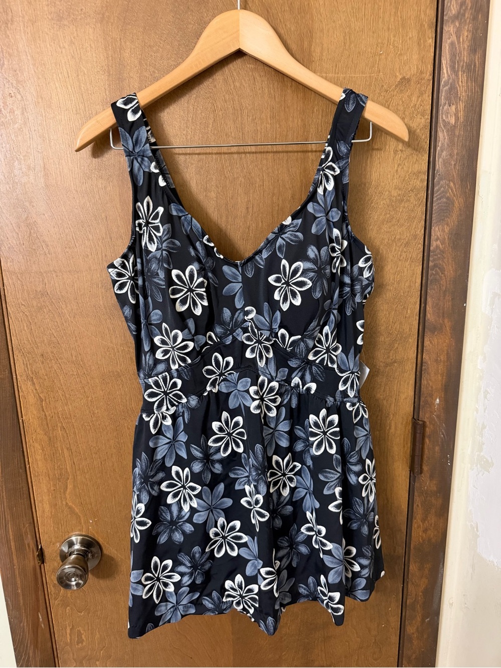 Le Cove Plus Size 20W One Piece Swimsuit Skirted Padded Floral Bathing Suit